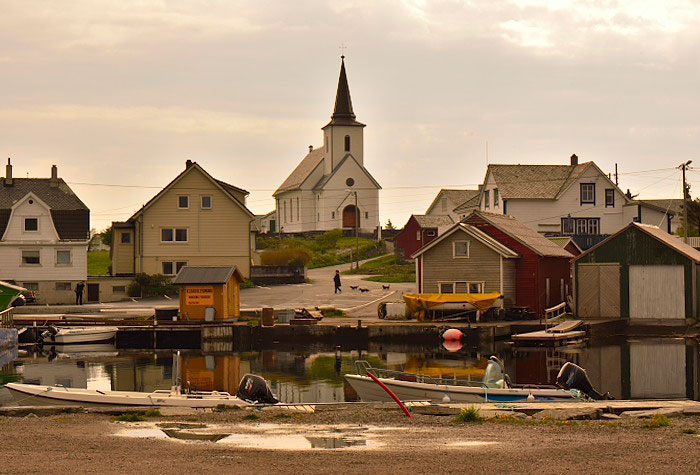 Fedjes kyrka.