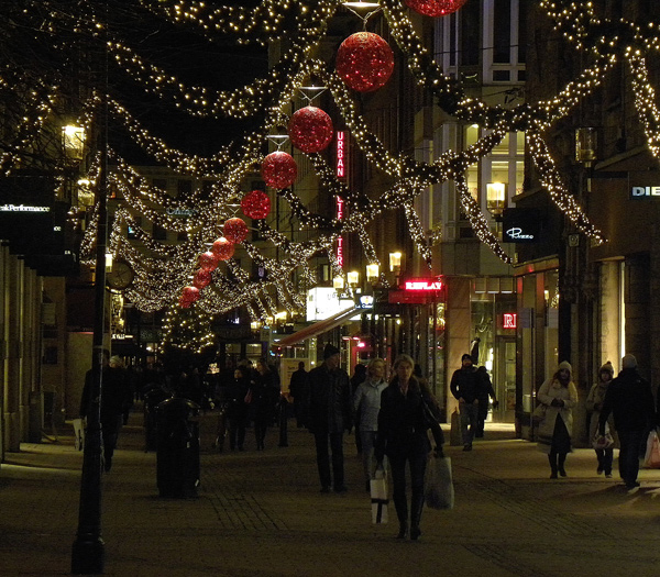 Julskyltning, Biblioteksgatan i Stockholm.